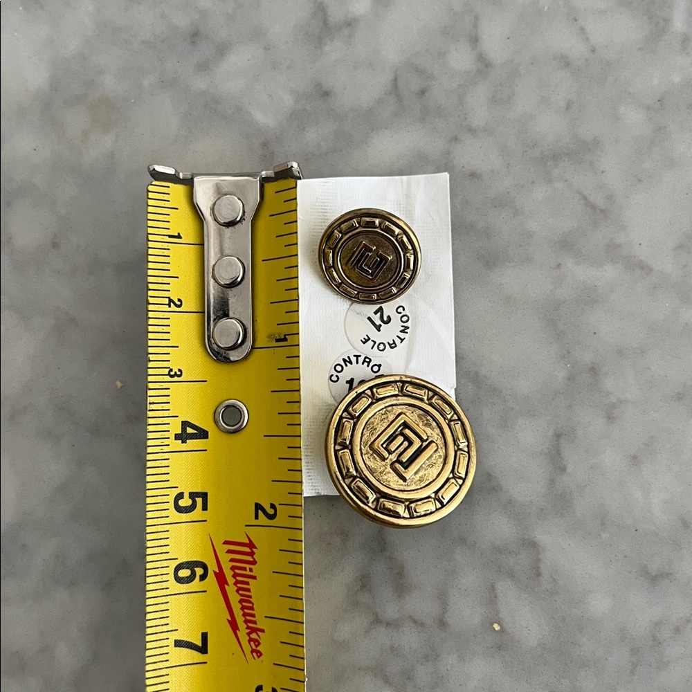 Zara Spare Gold Button Set - Picture 2 of 4